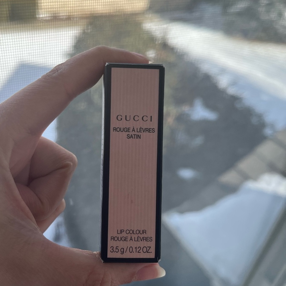 [New] Gucci Long Lasting Satin Lipstick- 202 Moira Sienna - Picture 2 of 6